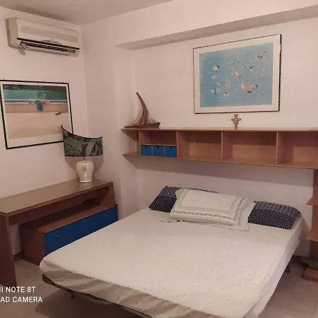 Apartment Stanza Singola Per Due Cuori . *