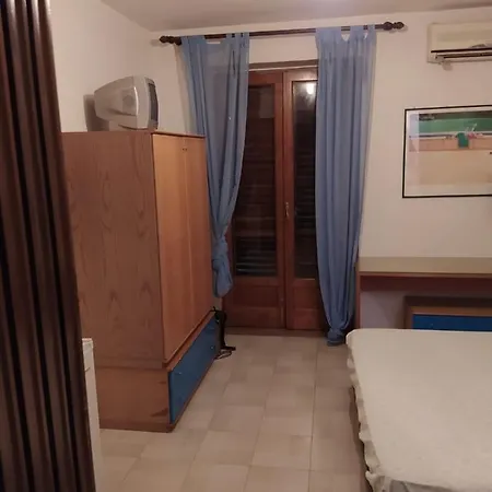 Apartment Stanza Singola Per Due Cuori .